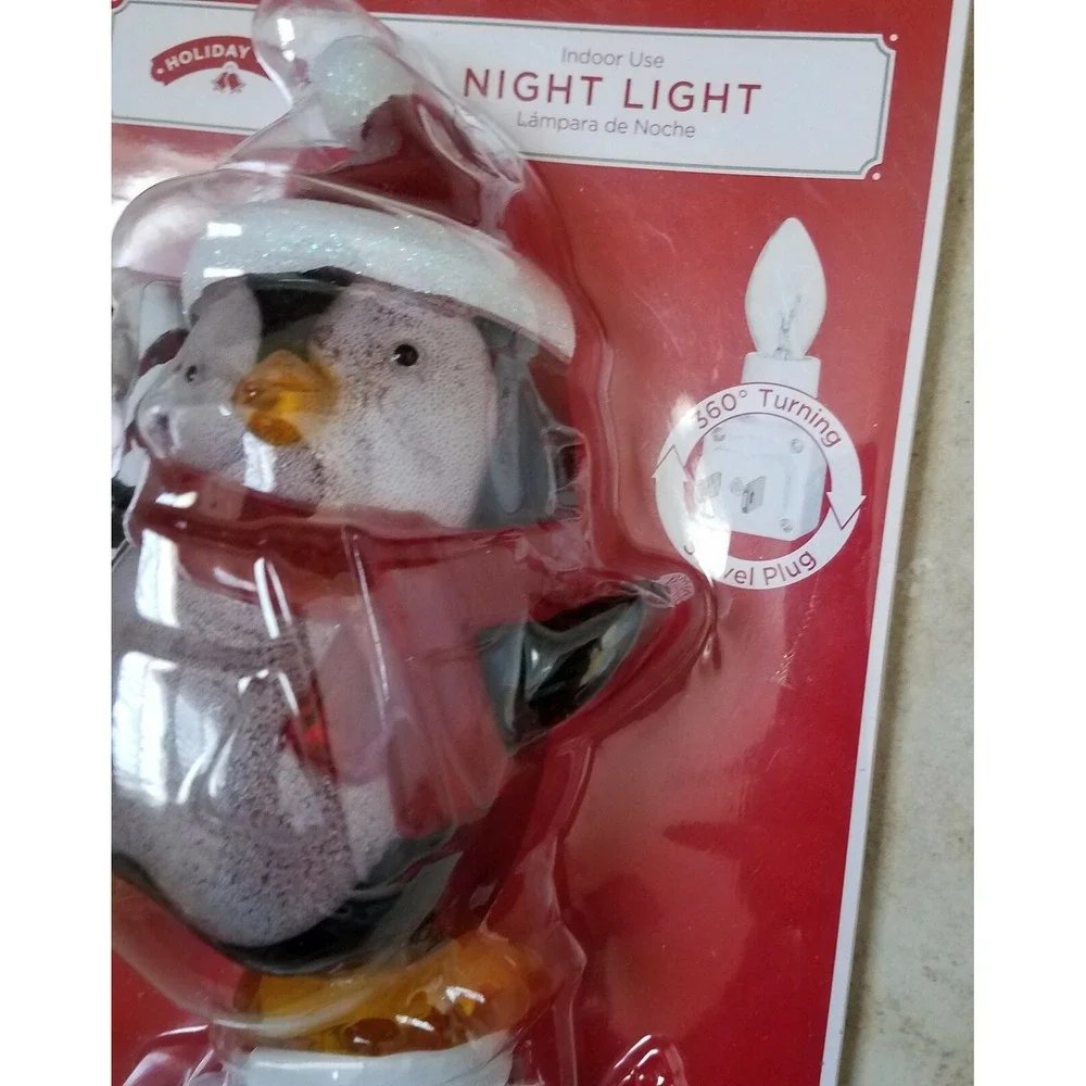 Holiday Time Penguin Night Light‎ with (1) Bulb Holiday Fun Indoor Use NEW